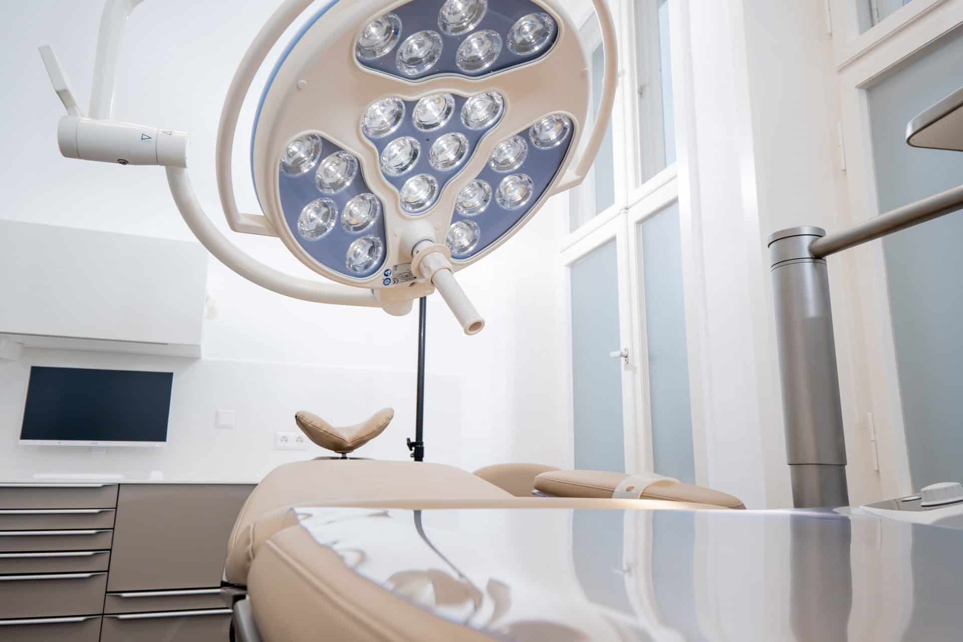 Oralchirurgie Behandlungszimmer