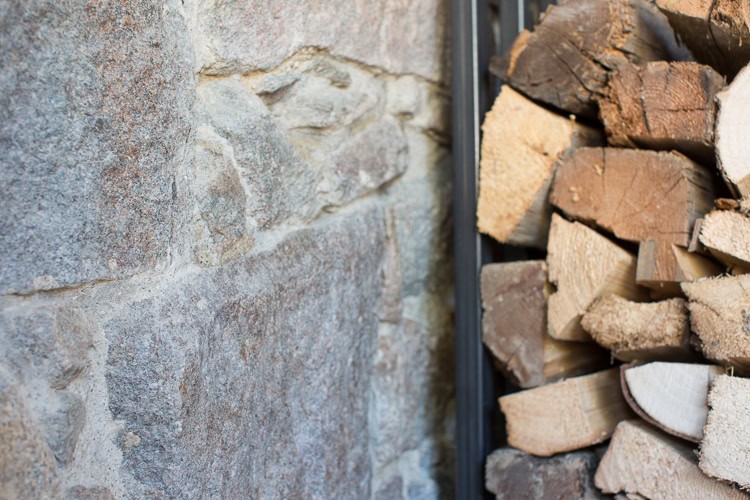 KADUR Gruppe Sanierung Neubau Natursteinwand